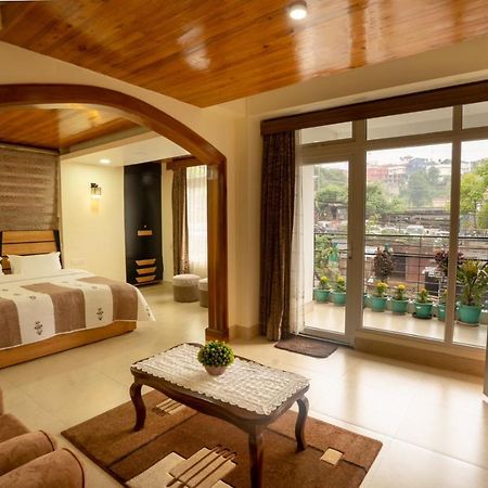 East Land Bed & Breakfast Σιλόνγκ Εξωτερικό φωτογραφία