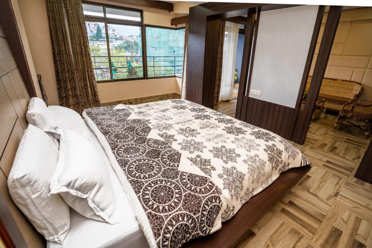 East Land Bed & Breakfast Σιλόνγκ Εξωτερικό φωτογραφία