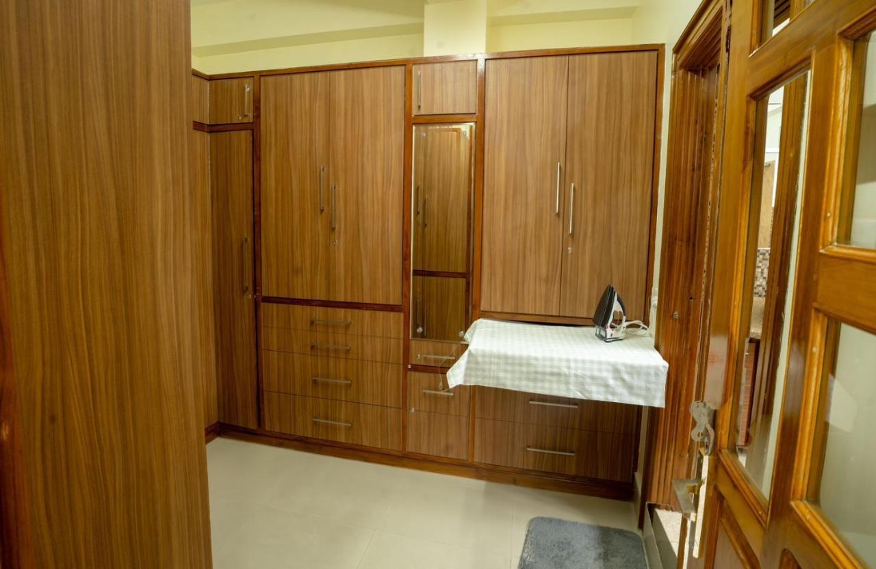 East Land Bed & Breakfast Σιλόνγκ Εξωτερικό φωτογραφία